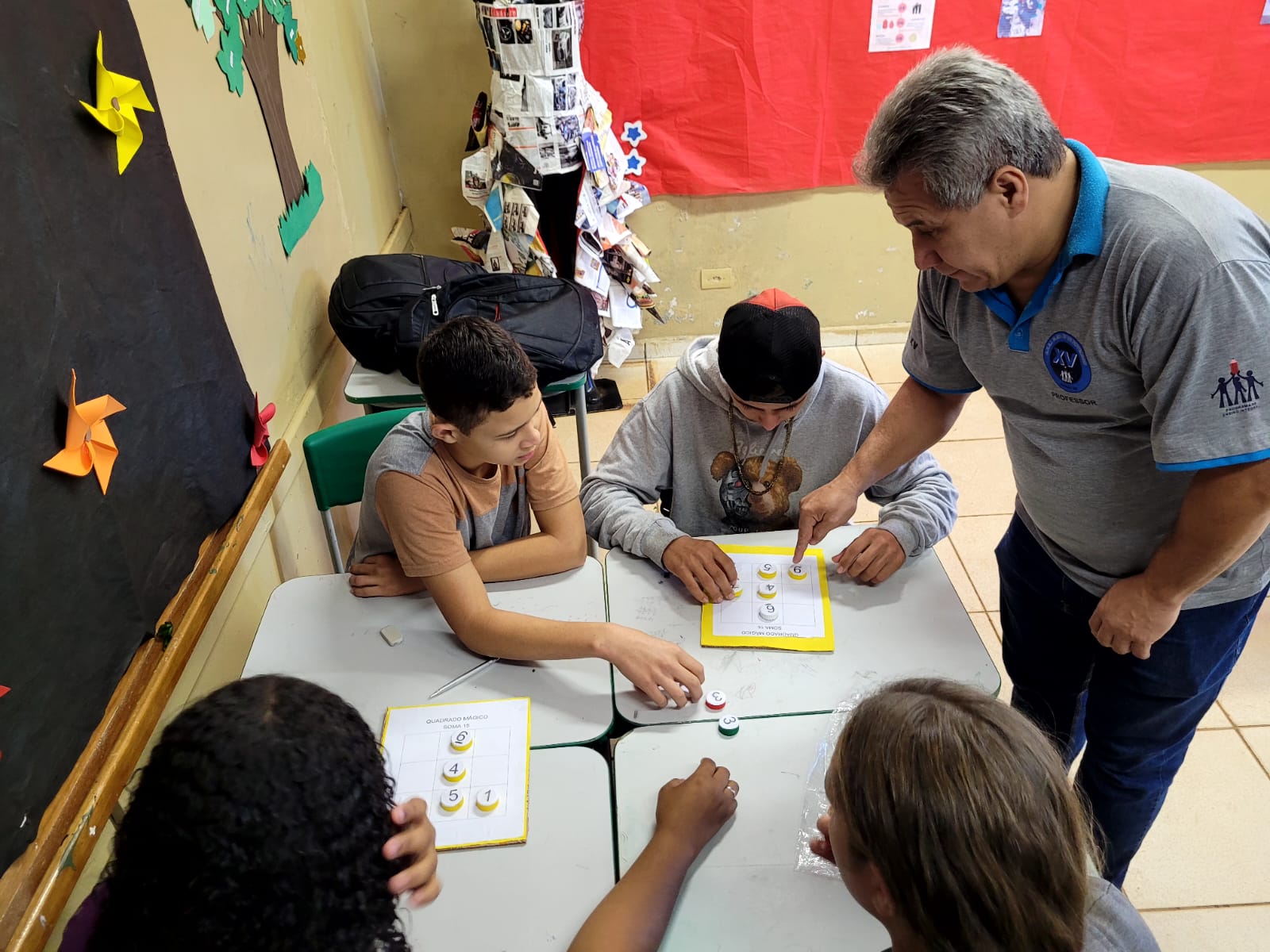 Em Parintins, escola da rede estadual reforça o ensino da Matemática por  meio de jogos educativos